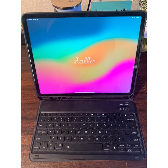 Apple iPad Pro 12.9" (5th Gen) 256 GB[Cellular Unlocked] A2379 silver W Keyboard - Picture 1 of 8